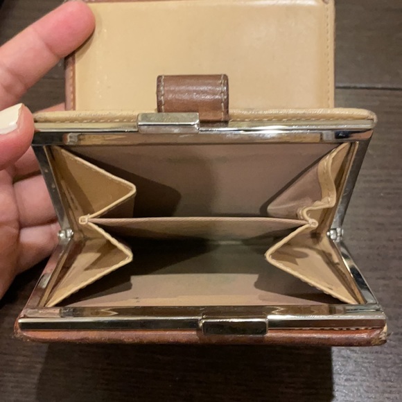 Christian Dior authentic signature Beige Wallet - Picture 7 of 10